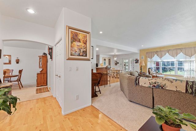 698 Ewe Creek Road, Grants Pass, OR 97526