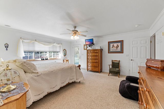 698 Ewe Creek Road, Grants Pass, OR 97526