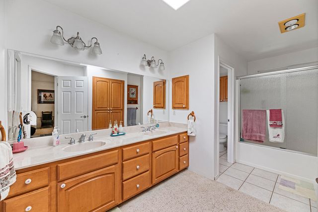 698 Ewe Creek Road, Grants Pass, OR 97526