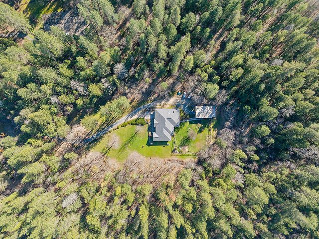698 Ewe Creek Road, Grants Pass, OR 97526