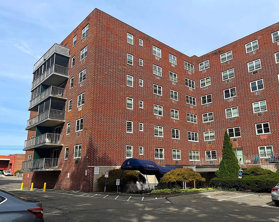 27 Northill Street 5V, Stamford, CT 06907