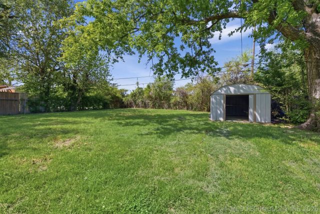 1012 N Irvington Avenue, Tulsa, OK 74115