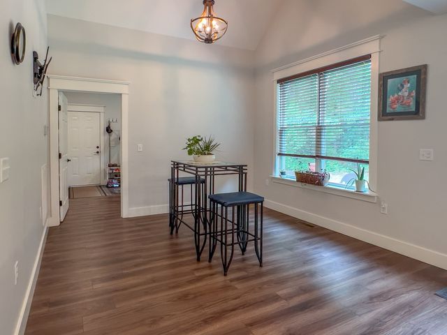 2999 Dugley Branch Dr, Bon Aqua, TN 37025