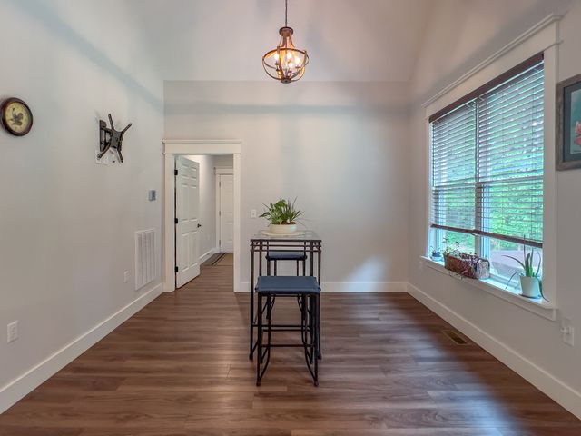 2999 Dugley Branch Dr, Bon Aqua, TN 37025