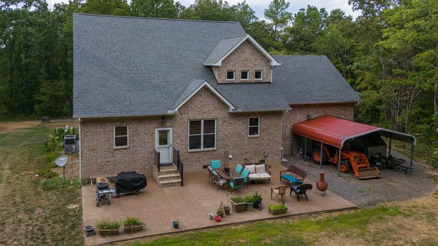 2999 Dugley Branch Dr, Bon Aqua, TN 37025