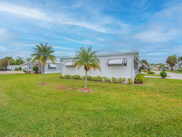 258 NE Cameo Way, Jensen Beach, FL 34957