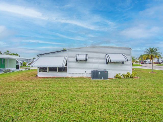 258 NE Cameo Way, Jensen Beach, FL 34957