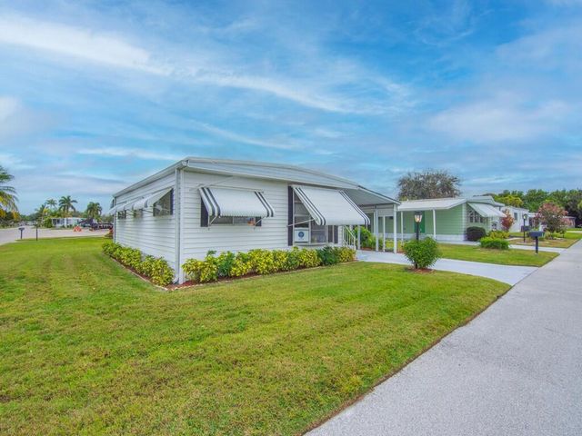 258 NE Cameo Way, Jensen Beach, FL 34957