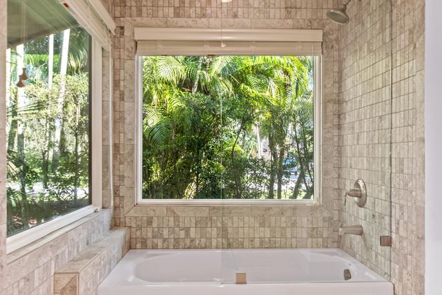 11792 Wimbledon Circle, Wellington, FL 33414
