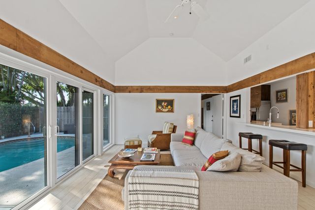 11792 Wimbledon Circle, Wellington, FL 33414
