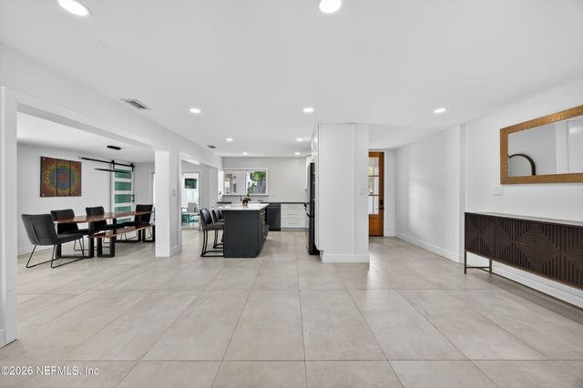 8 FERNWOOD Lane, Palm Coast, FL 32137