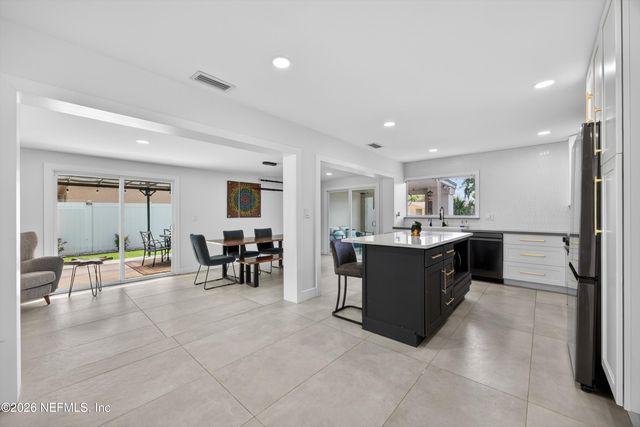 8 FERNWOOD Lane, Palm Coast, FL 32137