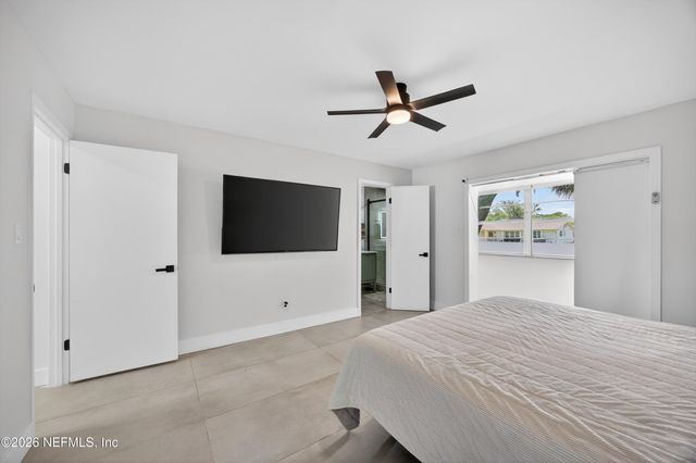 8 FERNWOOD Lane, Palm Coast, FL 32137