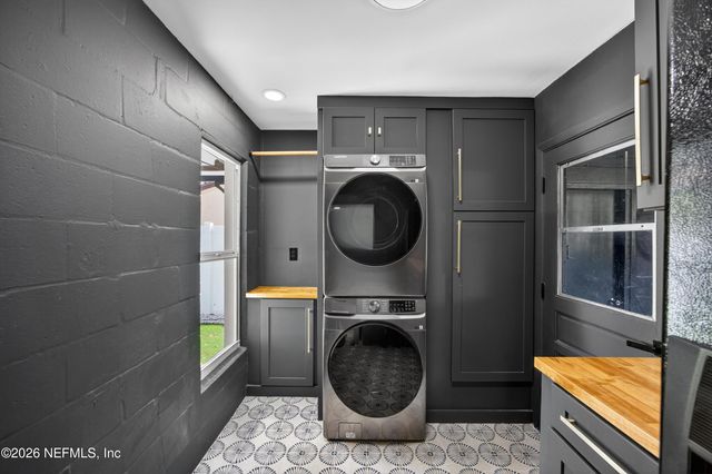 8 FERNWOOD Lane, Palm Coast, FL 32137