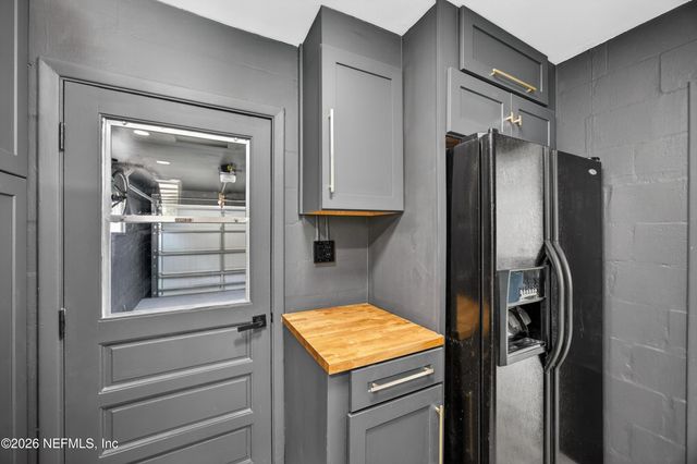 8 FERNWOOD Lane, Palm Coast, FL 32137