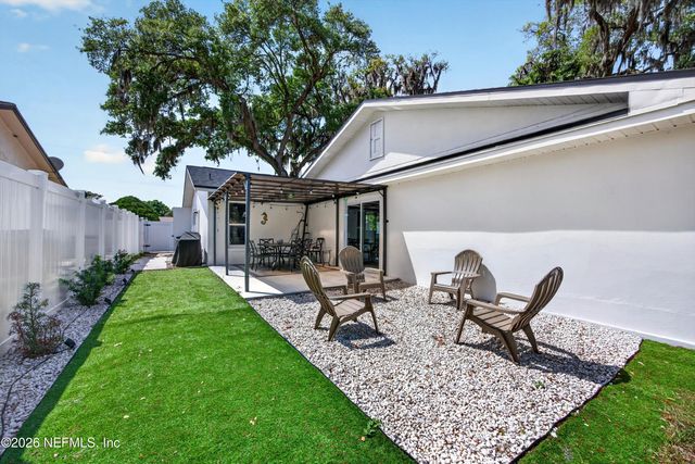 8 FERNWOOD Lane, Palm Coast, FL 32137