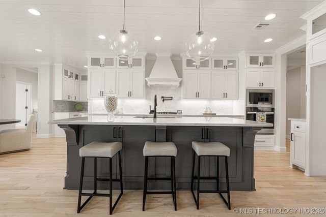 12806 S Irvington Avenue, Tulsa, OK 74008