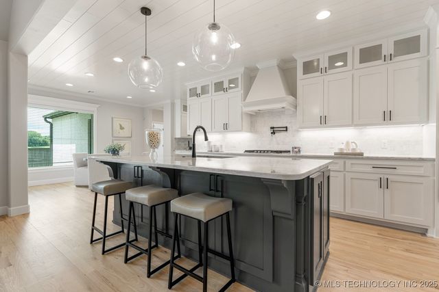 12806 S Irvington Avenue, Tulsa, OK 74008