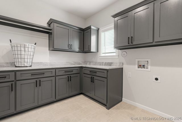 12806 S Irvington Avenue, Tulsa, OK 74008