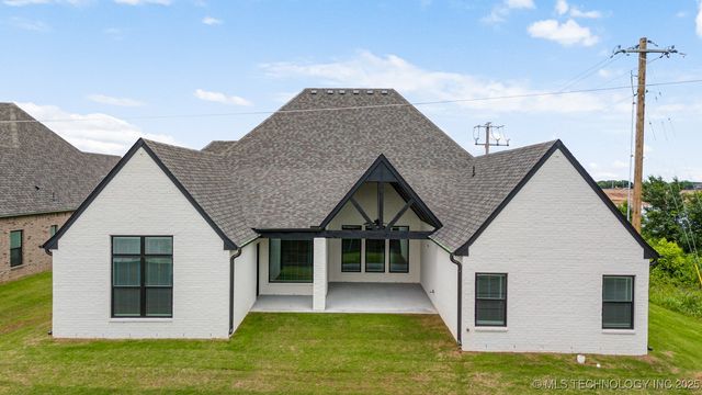 12806 S Irvington Avenue, Tulsa, OK 74008