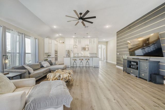 1820 Ficuzza WAY, Leander, TX 78641