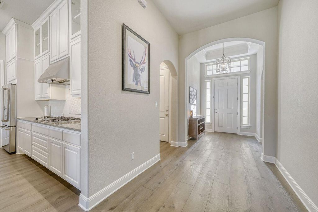 1820 Ficuzza WAY, Leander, TX 78641