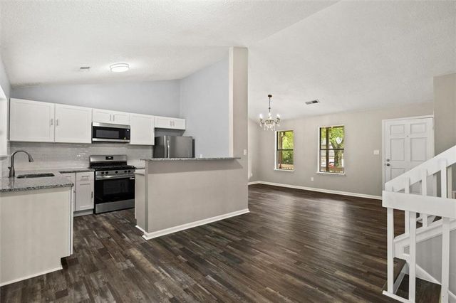 1055 Chapman Lane, Stone Mountain, GA 30088