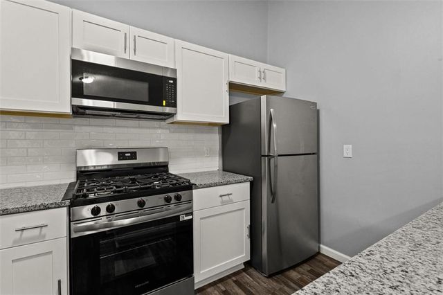 1055 Chapman Lane, Stone Mountain, GA 30088