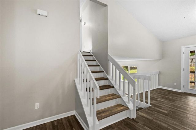 1055 Chapman Lane, Stone Mountain, GA 30088