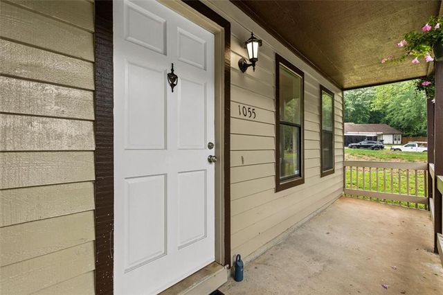 1055 Chapman Lane, Stone Mountain, GA 30088
