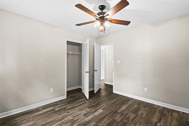 1055 Chapman Lane, Stone Mountain, GA 30088