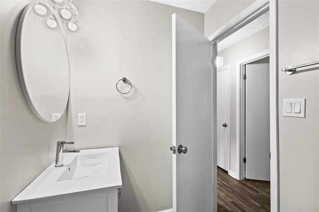 1055 Chapman Lane, Stone Mountain, GA 30088