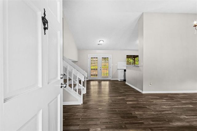 1055 Chapman Lane, Stone Mountain, GA 30088