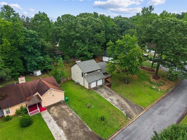 1055 Chapman Lane, Stone Mountain, GA 30088