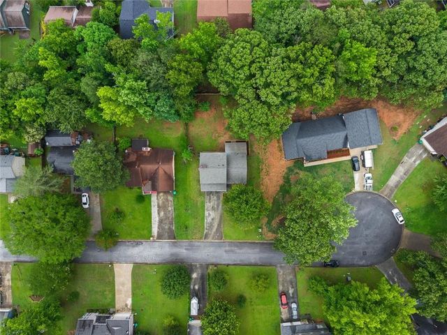 1055 Chapman Lane, Stone Mountain, GA 30088