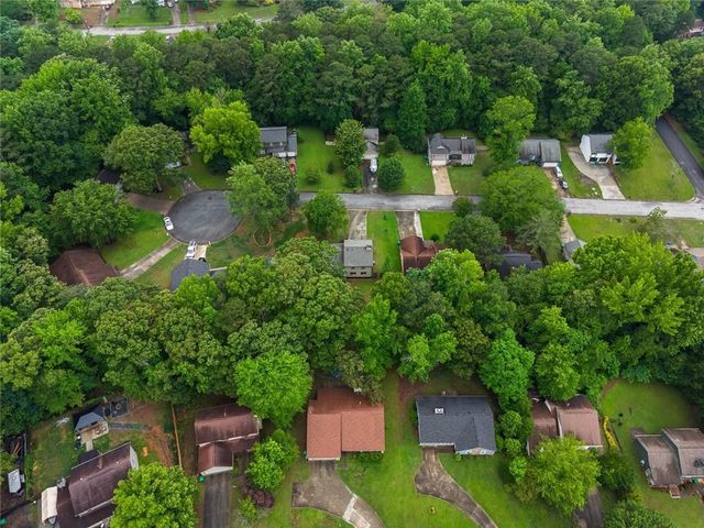 1055 Chapman Lane, Stone Mountain, GA 30088