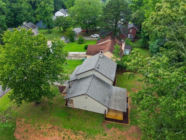 1055 Chapman Lane, Stone Mountain, GA 30088
