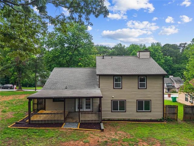1055 Chapman Lane, Stone Mountain, GA 30088