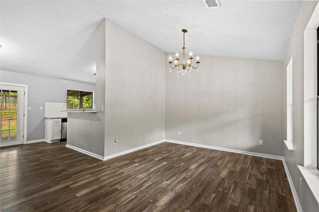 1055 Chapman Lane, Stone Mountain, GA 30088
