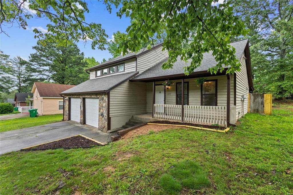 1055 Chapman Lane, Stone Mountain, GA 30088
