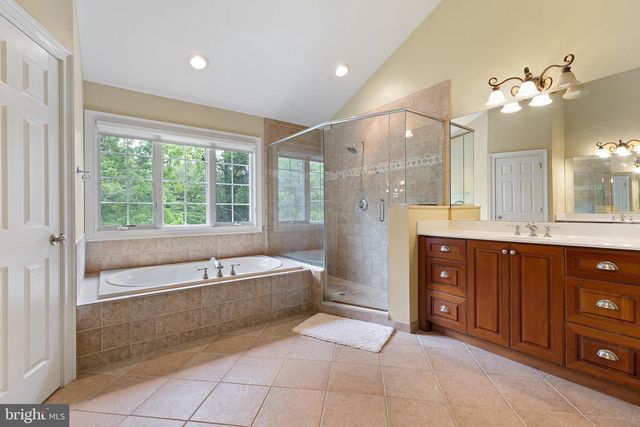 118 WOODRIDGE DR, Kennett Square, PA 19348