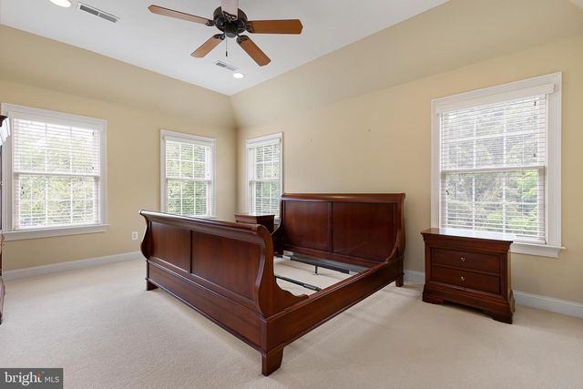 118 WOODRIDGE DR, Kennett Square, PA 19348