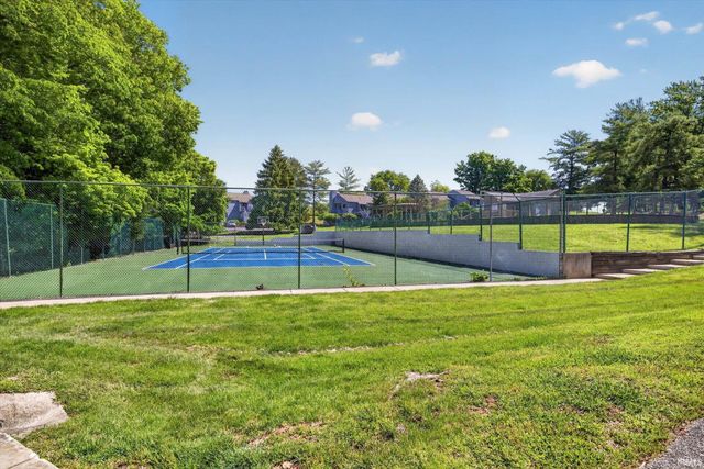 9318 S Lake Ridge Dr Unit 57, Bloomington, IN 47401