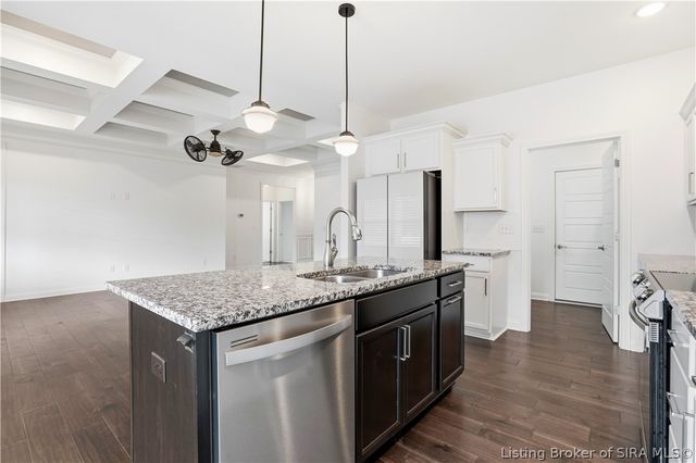 2035 Prestwick Place, Henryville, IN 47126