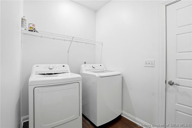 2035 Prestwick Place, Henryville, IN 47126