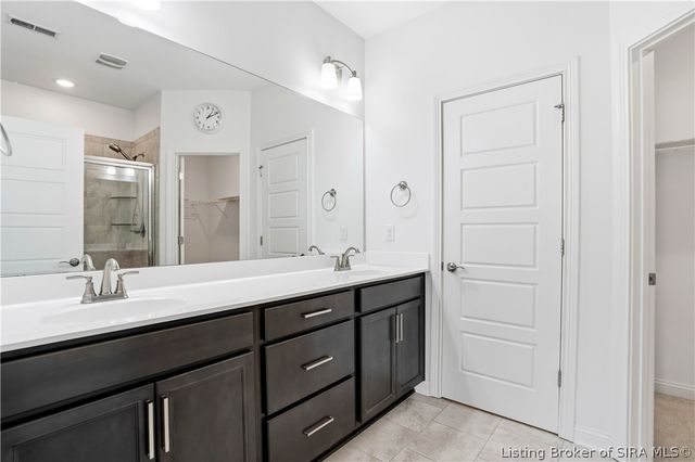2035 Prestwick Place, Henryville, IN 47126