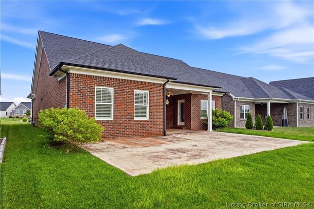 2035 Prestwick Place, Henryville, IN 47126