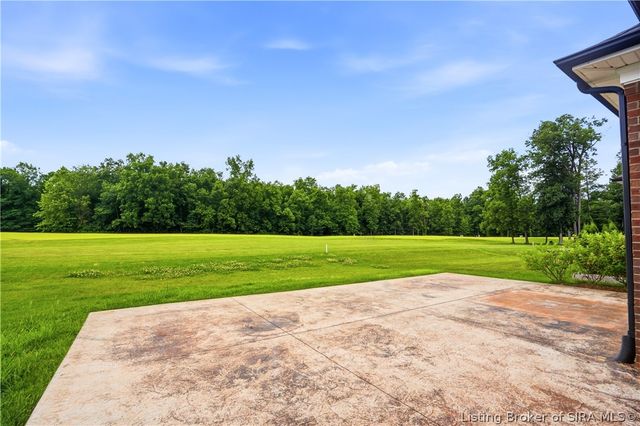 2035 Prestwick Place, Henryville, IN 47126