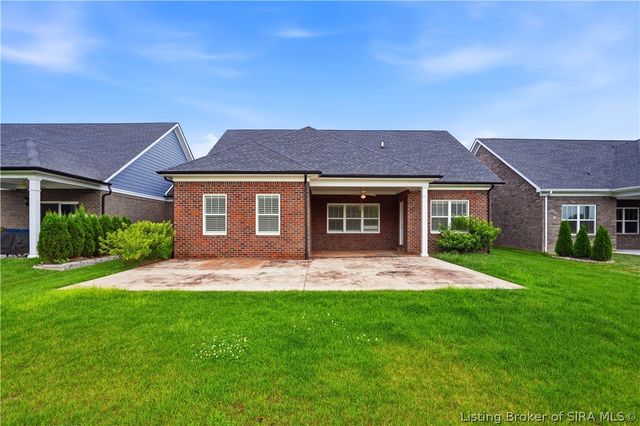 2035 Prestwick Place, Henryville, IN 47126