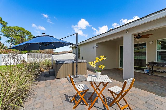 2325 SW Strawberry Terrace, Palm City, FL 34990